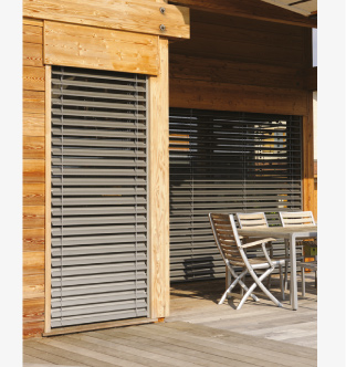 Brise-soleil orientable lames aluminium facade Alsace